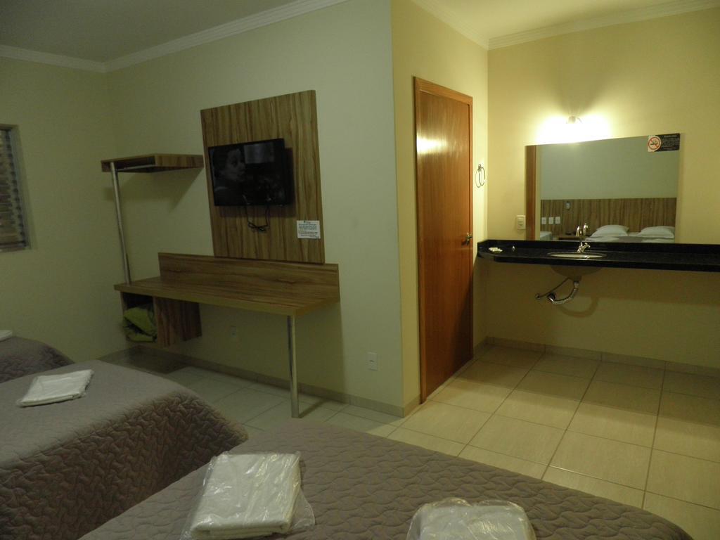 Hotel Talisma Рондонополис Номер фото